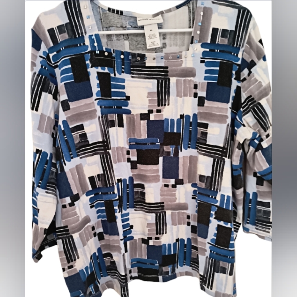 Alfred Dunner blue XL knit rhinestone square top